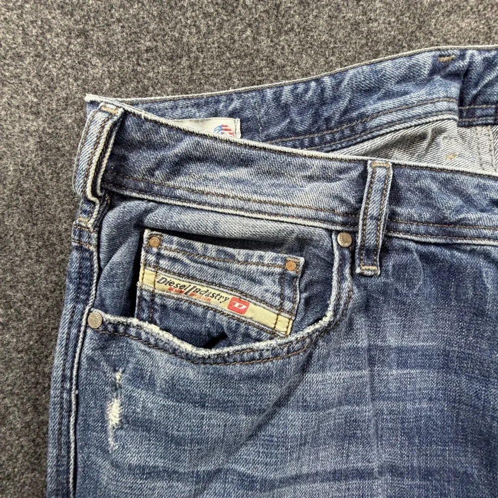 Diesel Zatiny Regular Bootcut Jeans Mens 35x32 Blue Wash 0UB89 Made in USA Denim